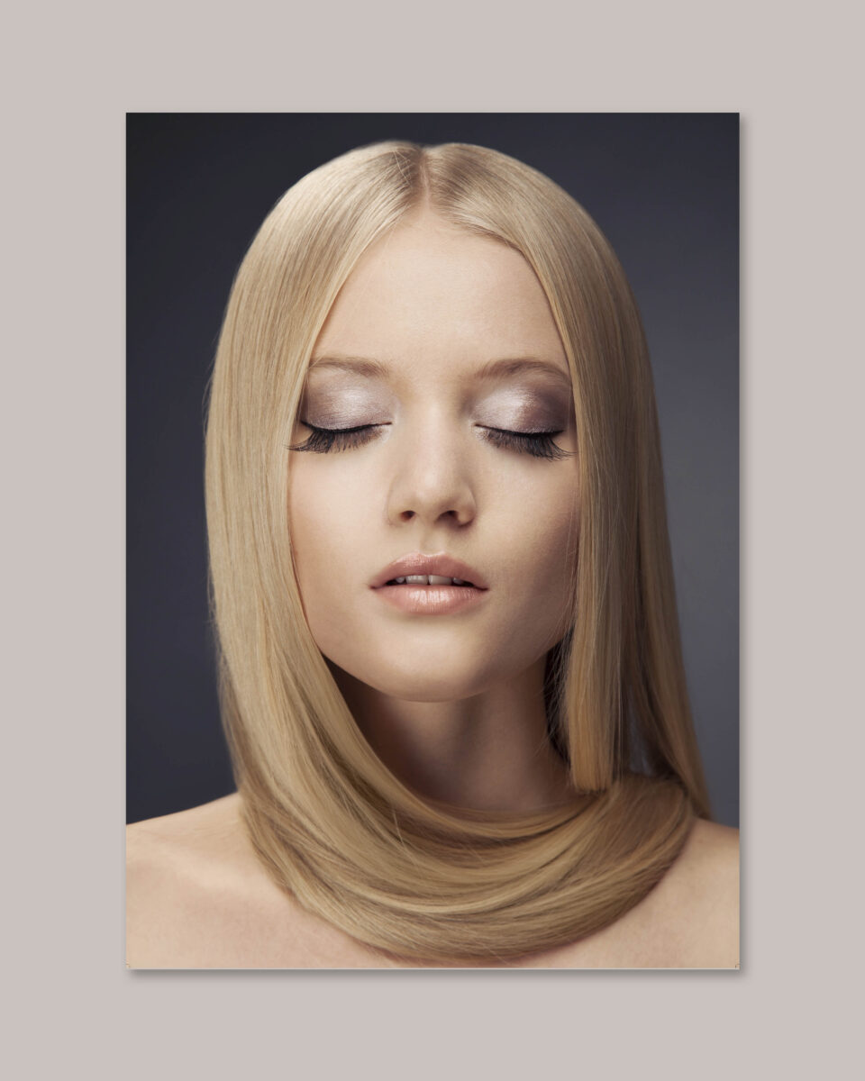 Poster-26100S-RF16690228-Salonics